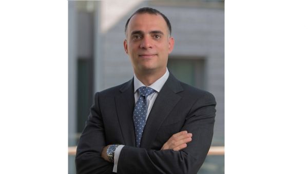 سيف فكري الرئيس التنفيذي لشركة شيميرا كابيتال شيميرا كابيتال تعلن إتمام الإغلاق الثاني لصندوق ألفا ويف فينتشرز 2 بقيمة 10 مليار دولار