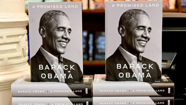 مكتبة البوابة: 3 كتب للرئيس الأمريكي باراك أوباما 