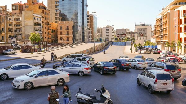 قطع الطرقات في عدة مناطق في لبنان
