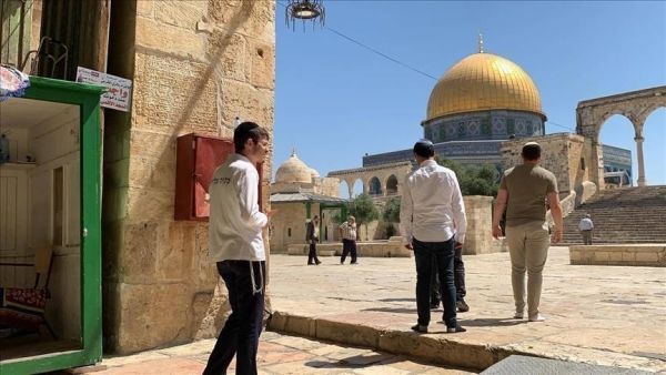 مستوطنون في المسجد الأقصى