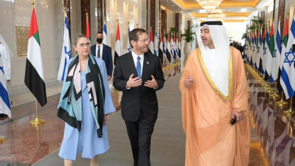  الزيارة هي الأولي الرسمية والعلنية لرئيس إسرائيلي إلى الإمارات