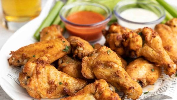 أجنحة الدجاج اللذيذة والمقرمشة