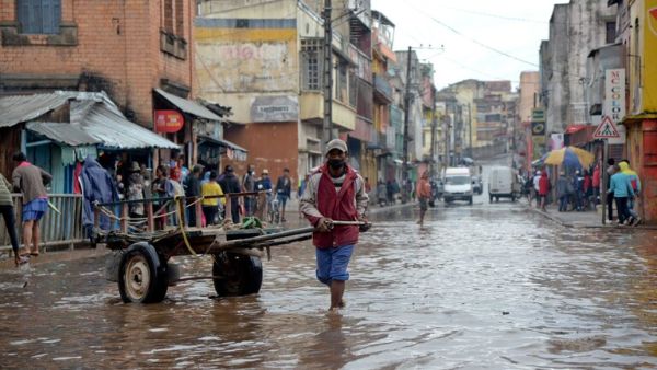 آثار إعصار "باتسيراي"