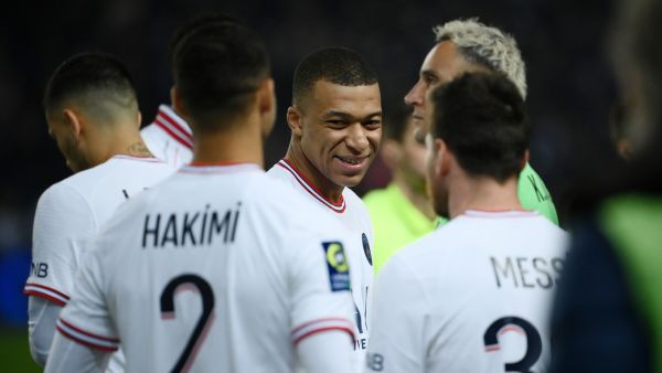 باريس سان جيرمان يستقبل ريال مدريد اليوم