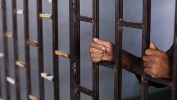  اقدام تنظيم حزب الله العامل في سورية على انشاء سجن سري في صحراء تدمر