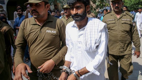 Brother who killed Pakistan's Kim Kardashian aquitted