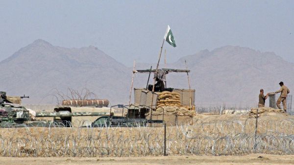 A key border crossing between Pakistan and Afghanistan has reopened