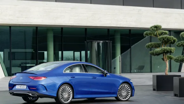 سيارة CLS من مرسيدس AMG-: طابع رياضي معزز ورفاهية متفردة   