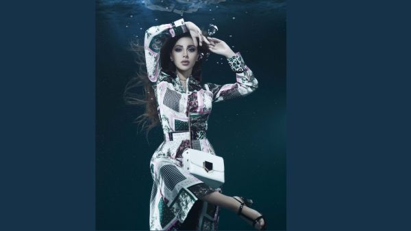 رد تاغ تطلق تشكيلة ربيع 2022 بالتعاون مع النجمة ميريام فارس