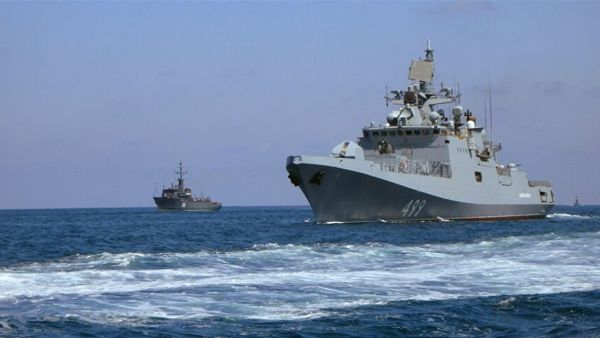 سفينة حربية فرنسية