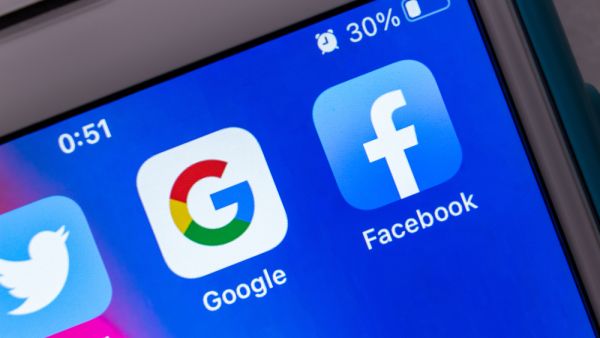 Twitter temporarily paused all ads in Ukraine and Russia "to ensure critical public safety information is elevated and ads don't detract from it." (Shutterstock) Tech Giants Announce Their Own War on  Russia