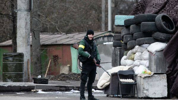 هناك نية لإبقاء الممرات الإنسانية مفتوحة حتى ساعات الليل الأولى في العديد من المدن