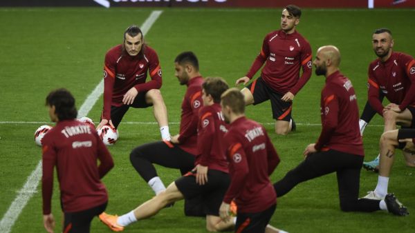 تركيا تتحدى البرتغال اليوم