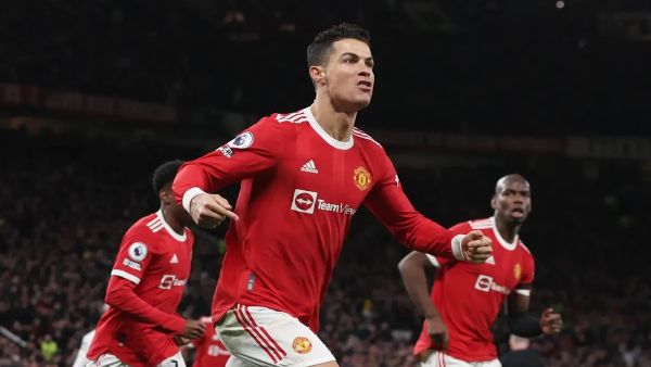 رونالدو يقود مانشستر يونايتد لفوز ثمين (المصدر: إنديبيندنت)