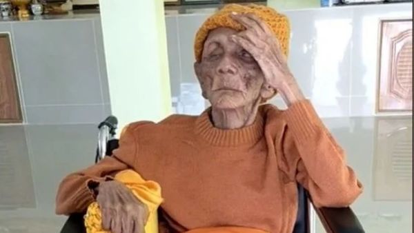 امرأة تبلغ من العمر 399 عامًا