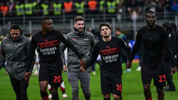 ميلان يسعى للاستمرار في صدارة الدوري الإيطالي