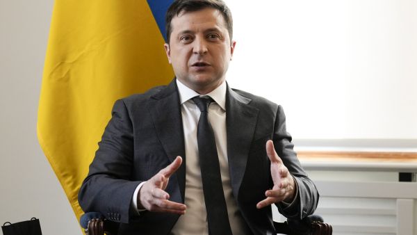 Ukrainian President Volodymyr Zelenskyy attends a meeting with Britain's Prime Minister during the Munich Security Conference in Munich, southern Germany, on February 19, 2022. (Photo by Matt Dunham / POOL / AFP) Ukrainian President Volodymyr Zelenskyy
