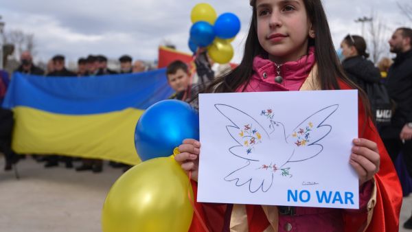 Wife of Ukrainian President says that Russia is killing kids