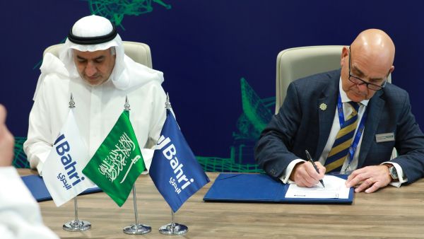 البحري تختتم مشاركتها في معرض الدفاع العالمي 2022 بتوقيع اتفاقيتين استراتيجيتين مع جهات وطنية بارزة 