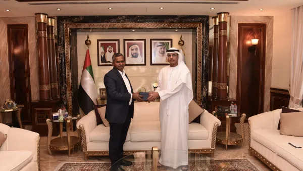 Dubai Customs Discusses More Trade and Economy Cooperation With Indian Consul