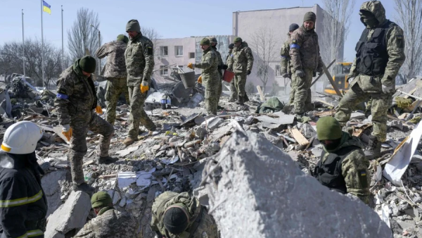Dozens of soldiers were killed in the southern city of Mykolaiv.