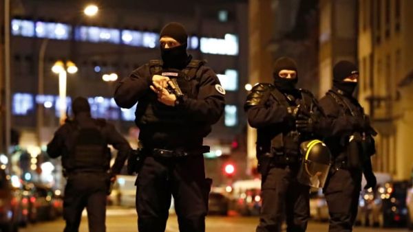 عناصر من الشرطة الفرنسية