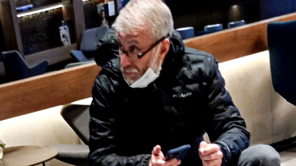 Reports hint at a potential poisoning administrated by Russia again Roman Abramovich and Ukrainian negotiators. (Twitter) Roman Abramovich poisoned
