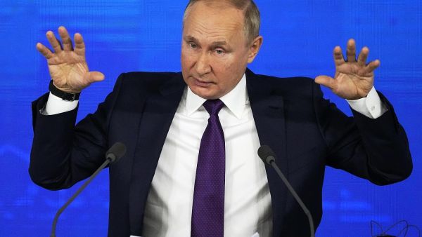 بوتين اجتاح أوكرانيا ويخشى تفتيت روسيا