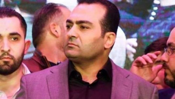 من بائع فروج الى ملياردير تطارده العقوبات 