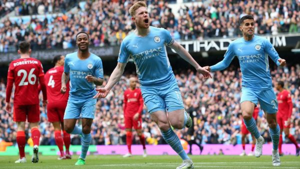 دي بروينه يحتفل بهدف سيتي الأول (المصدر: مانشستر إيفنينغ نيوز)