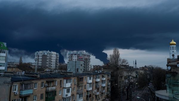 Air strikes hit Odessa