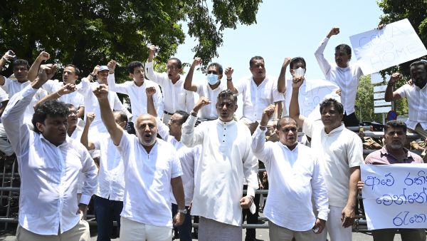 Sri Lanka social media