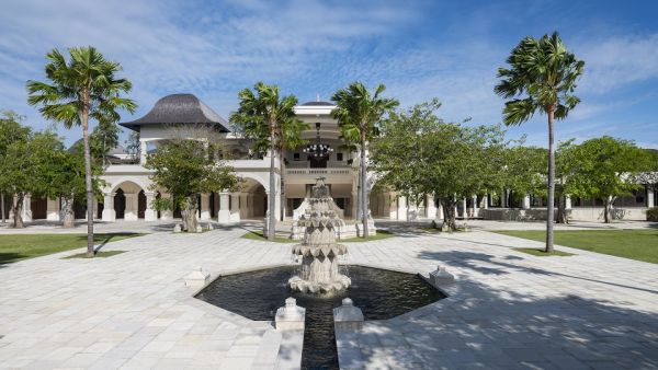 Jumeirah Group Opens All-villa Luxury Resort in Bali