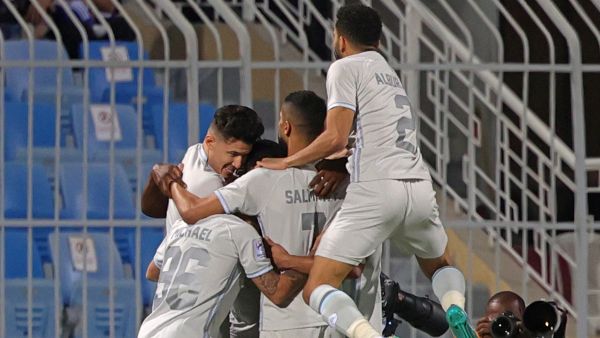 الهلال يتحدى الاتفاق اليوم (المصدر: أ ف ب)