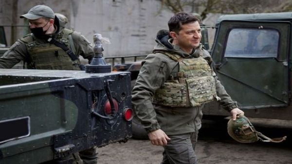 أوكرانيا تطالب بأسلحة ثقيلة مع إعلان روسيا السيطرة على بلدة شرقي البلاد