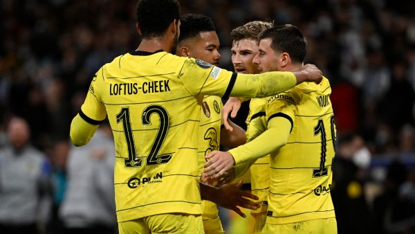 تشيلسي يواجه ليدز يونايتد اليوم (المصدر: أ ف ب)