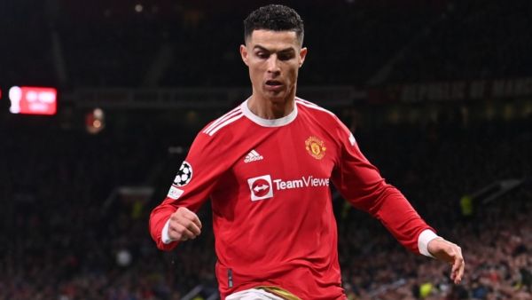 رونالدو على رأس قائمة مانشستر يونايتد التي ستواجه برينتفورد اليوم (المصدر: أ ف ب)