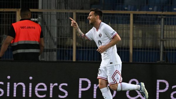 ميسي يقود باريس سان جيرمان إلى انتصار جديد (المصدر: أ ف ب)