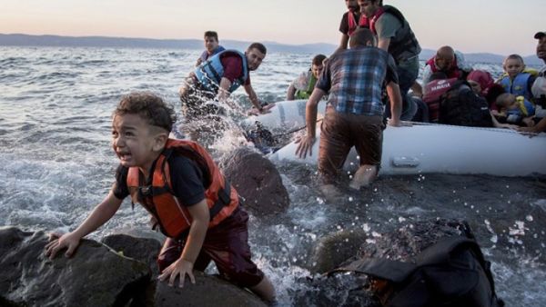 في أوكرانيا نفسها، يُقَدّر عدد النازحين داخليا بحوالى 8 ملايين شخص.