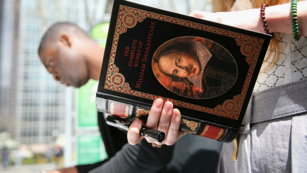 Reading Shakespeare 