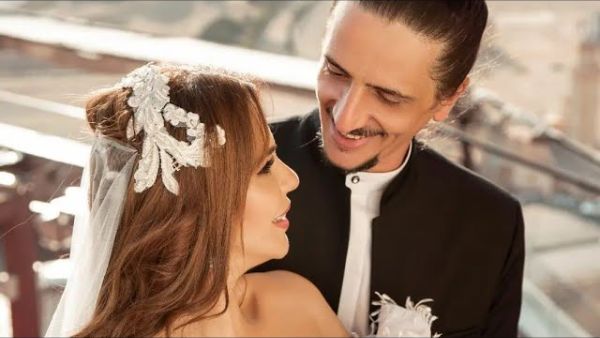  دنيا عبد العزيز و زوجها