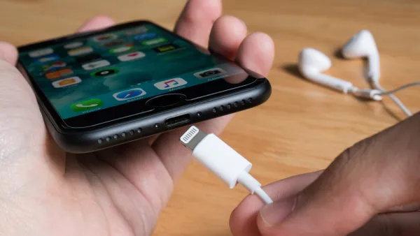 Apple to Replace iPhone's Lightning Port with USB-C: Report