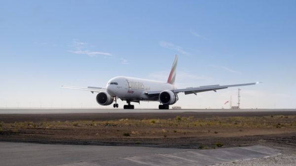 الإمارات للشحن الجوي تتسلم طائرة بوينج 777F جديدة
