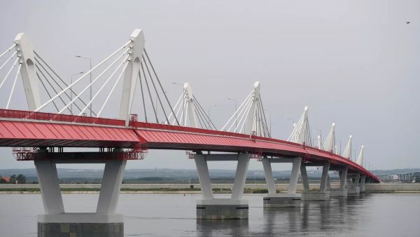 جسر النقل الجديد بين روسيا والصين