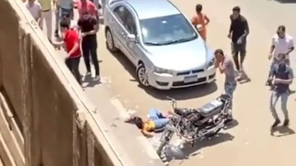 طالبة المنصورة مضرجة بدمائها