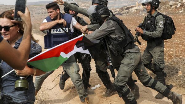 Journalist under Israeli attack 