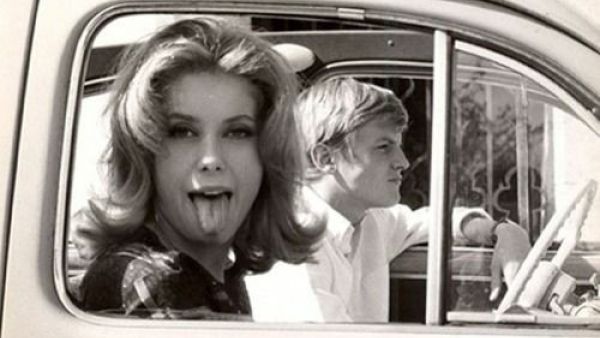 Sticking the tongue out 