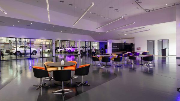 Emirates Motor Company Officially Inaugurates Its Fully Digitalised, New Airport Road Showroom, Together With An Innovative State-of-the-art Service Centre