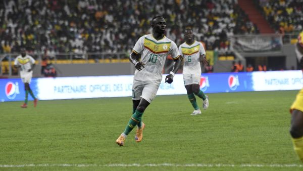 Sadio Mane, the man of the match against Benin, at the Stade Me. Abdoulaye Wade of Diamniadio on June 4, 2022, during the first day of the CAN 2022 qualifiers against Benin. (Photo by SEYLLOU / AFP)