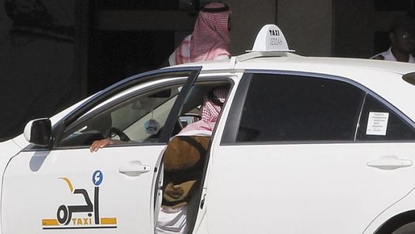 زي رسمي موحد لسائقي سيارات الأجرة في السعودية